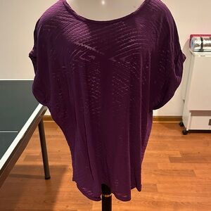 Daisy Fuentes Deep Purple Textured Short Sleeve Tee